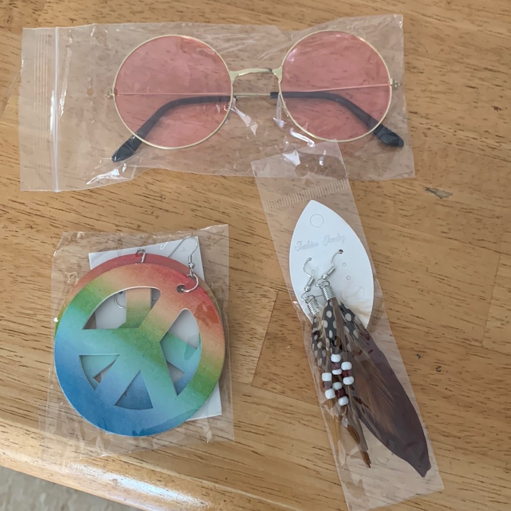 NEW 70s/hippie accessories